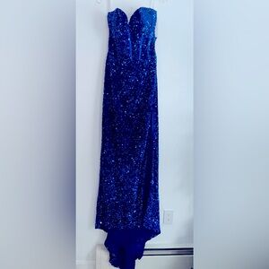 Sherri Hill 
Color: Royal 
Size 14